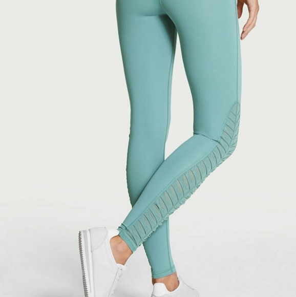 Victoria Sport Total Knockout Twisted Pleat Tight - Picture 2 of 4